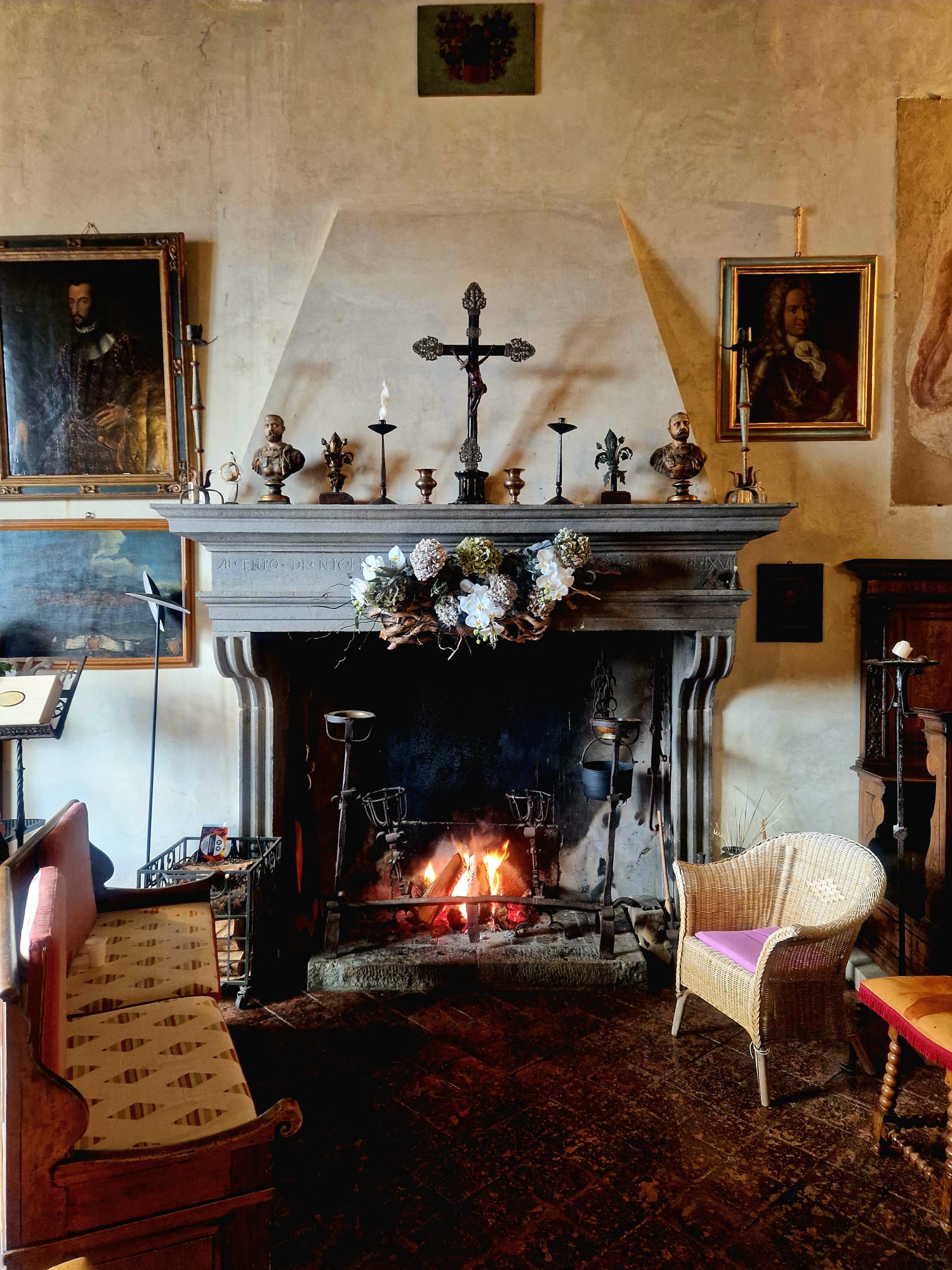 Scopri il borgo di Castiglione del Terziere euno dei castelli più affascinanti della Lunigiana, scrigno di opere d’arte e memoria storica del territorio.